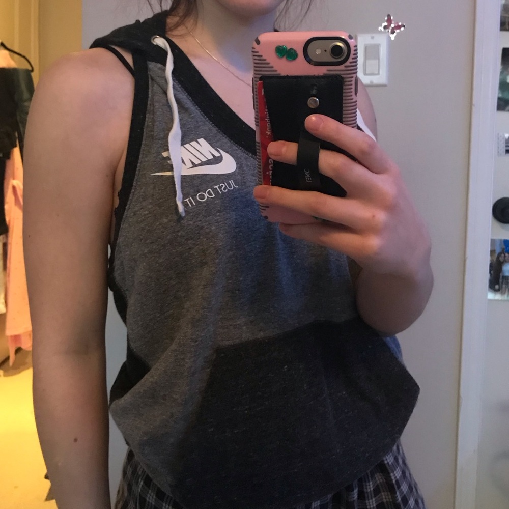 Nike tank